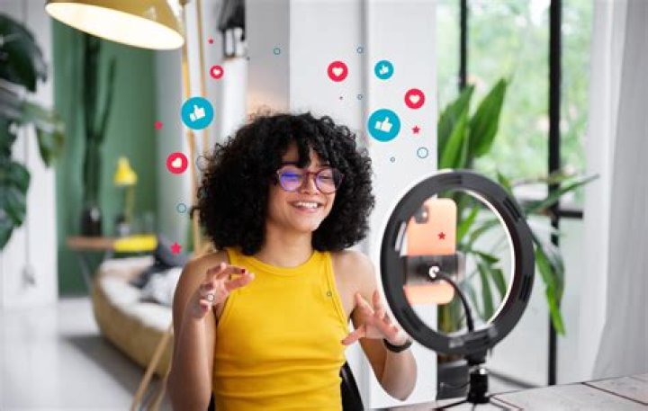 Aishah Erome: The Rising Star of Social Media and Influencer Culture