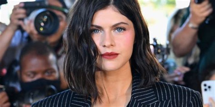 Alexandra Daddario Bikini: The Ultimate Guide to Her Iconic Style and Moments