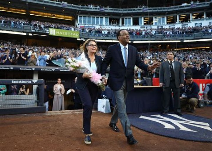 Derek Jeter Connections: Exploring the Legendary Network of a Baseball Icon