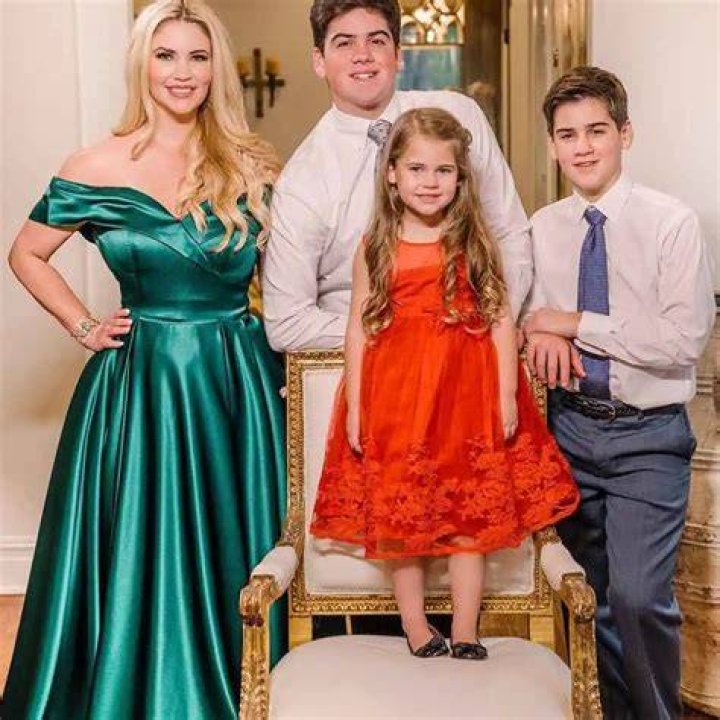 Discover the Heartwarming Tyrus Family Photos: A Glimpse into Their Lives