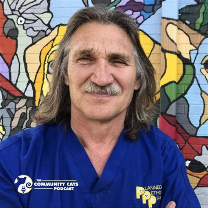 Dr. Jeff Young Age: Unveiling the Life and Career of the Renowned Veterinarian