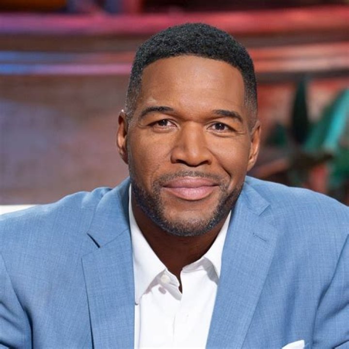 Exploring Michael Strahan's Stunning Home: A Look Inside the NFL Star's Luxurious Lifestyle