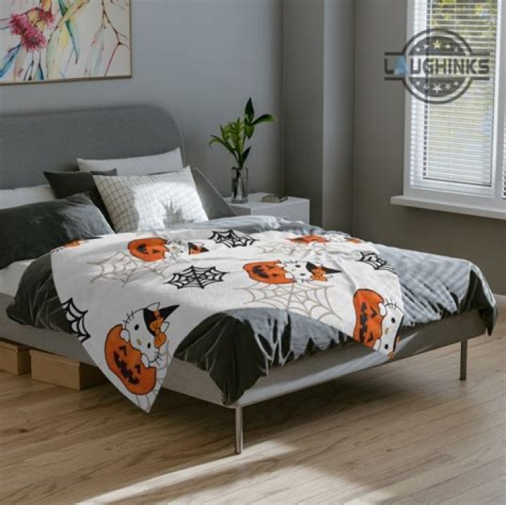 Hello Kitty Halloween Blanket: The Ultimate Guide to Spooky Season Comfort