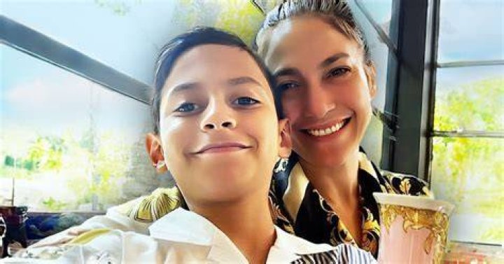 Maximilian David Mu&ntilde;iz: The Rising Star in the Music Industry