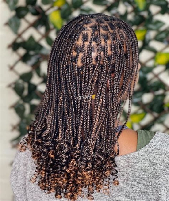 Medium Knotless Braids with Curls: A Comprehensive Guide to Achieve Stunning, Low-Maintenance Hairstyles