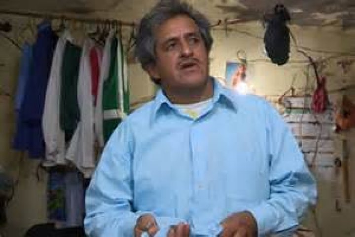 Roberto Esquivel Cabrera: The Man with the World's Largest Male Organ and His Life Story