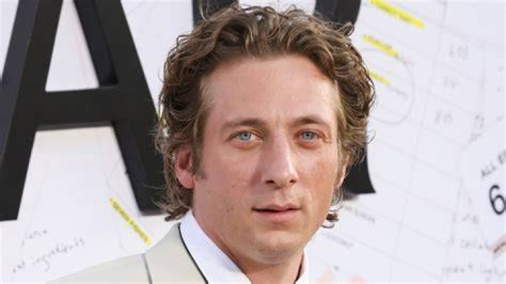 Unveiling Jeremy Allen White's Scar: The Story Behind the Mark